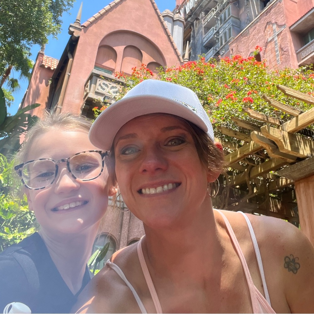 Meet your Posher, Dustie